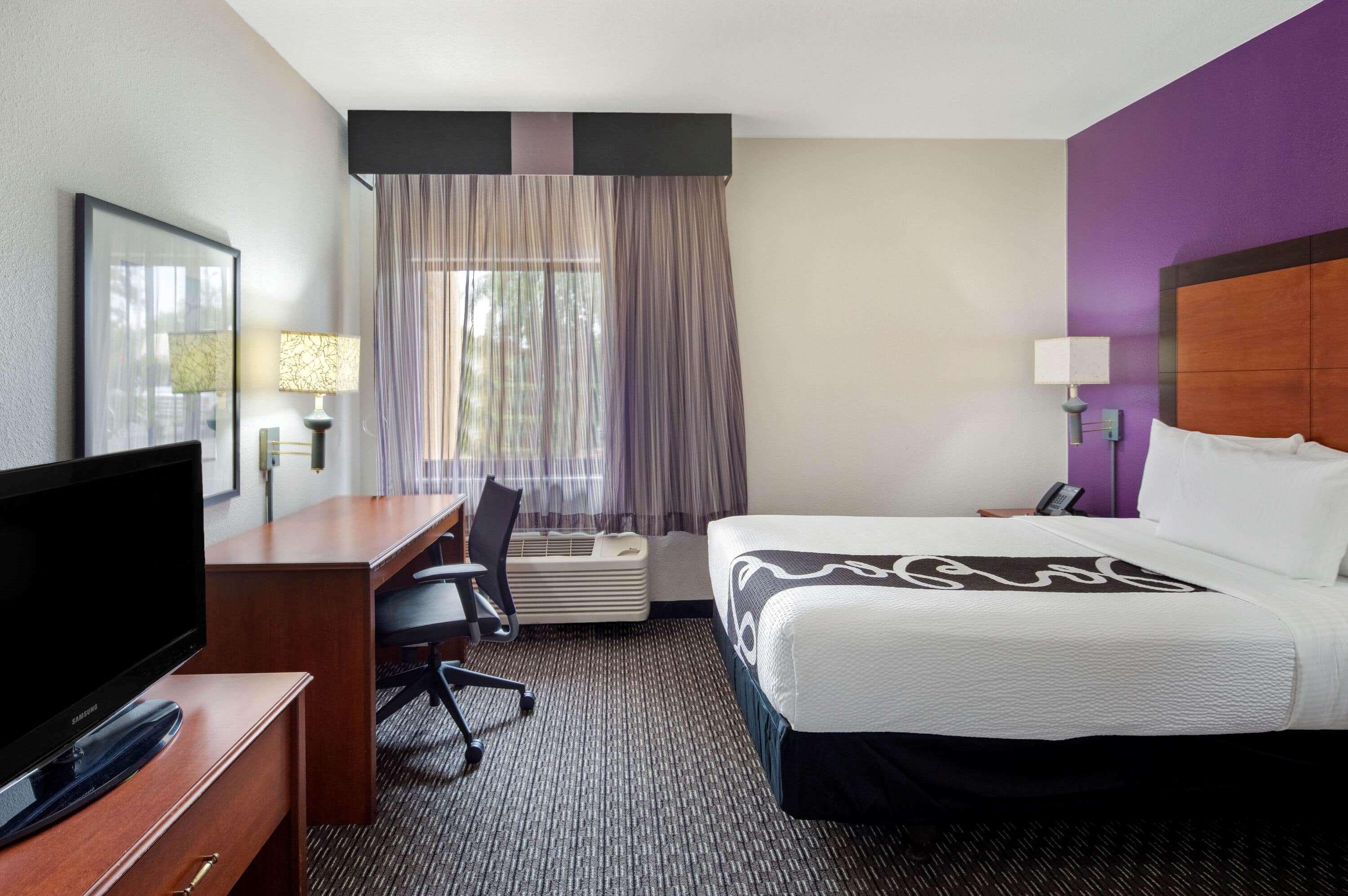 Hotel La Quinta By Wyndham Miami Airport East