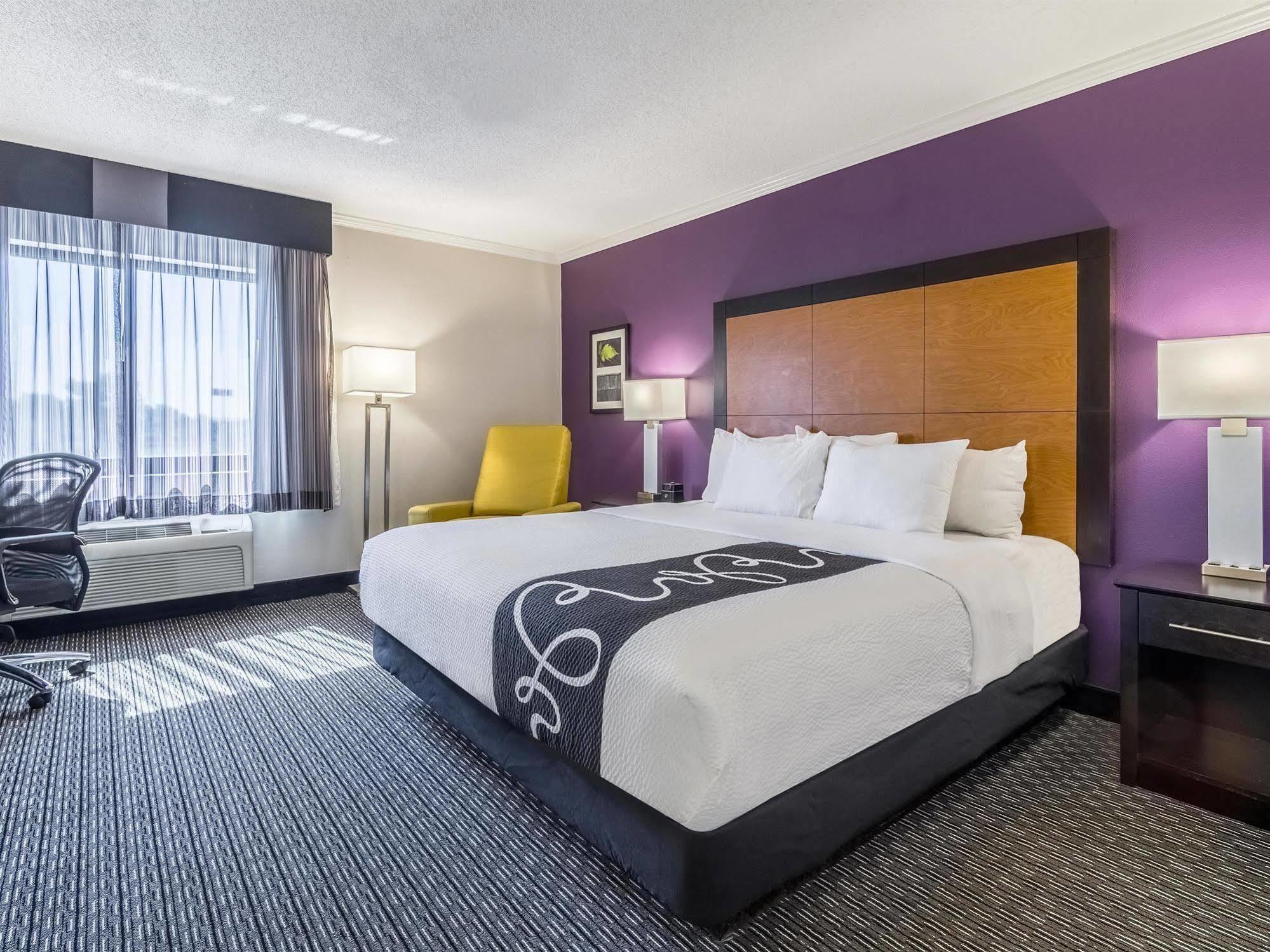 Hotel La Quinta By Wyndham Miami Airport East